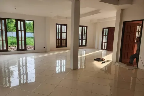 Casa de 3 dormitorios en Pattaya, Tailandia № 155537 - foto 8