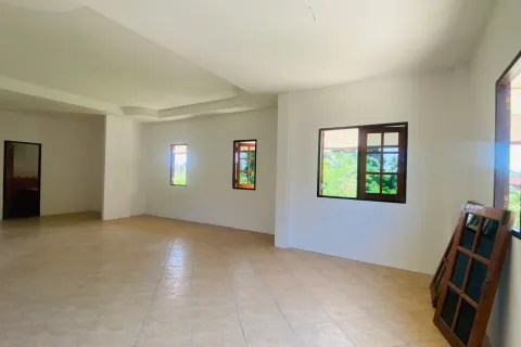 Casa de 3 dormitorios en Pattaya, Tailandia № 155537 - foto 15
