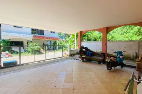 Casa de 3 dormitorios en Pattaya, Tailandia № 155537 - foto 4