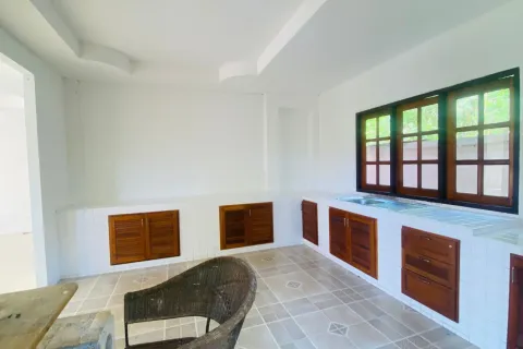 Casa de 3 dormitorios en Pattaya, Tailandia № 155537 - foto 11