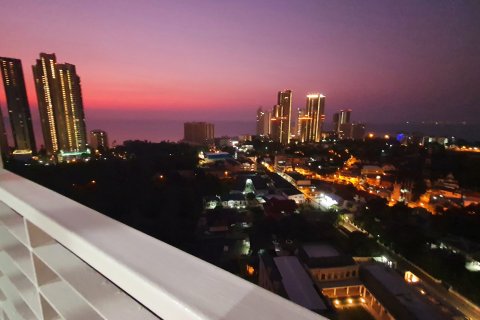 Apartamento de 1 dormitorio en Pattaya, Tailandia № 155538 - foto 20