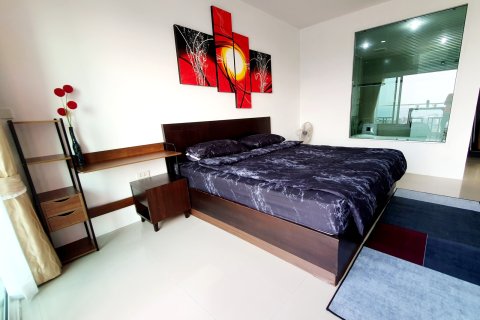 Apartamento de 1 dormitorio en Pattaya, Tailandia № 155538 - foto 14