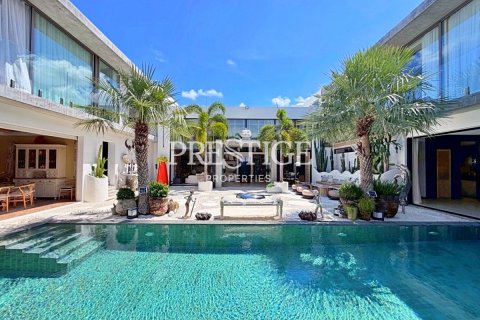 Haus in Pattaya, Thailand 4 Schlafzimmer № 197564