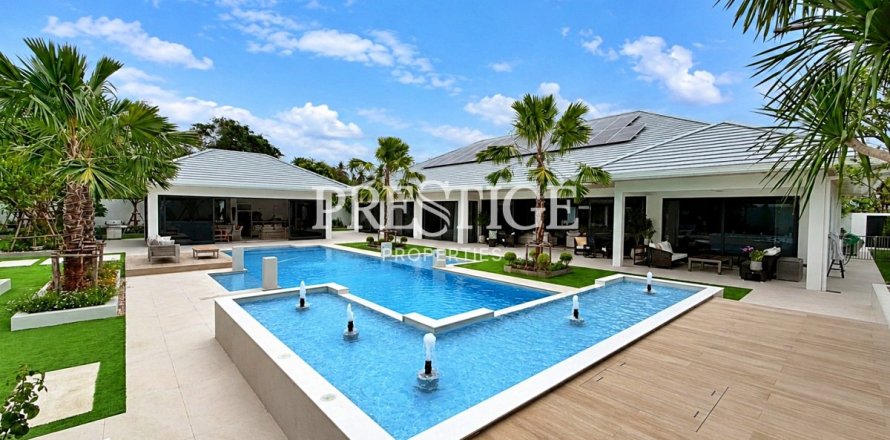 Maison à Pattaya, Thaïlande 5 chambres № 197568