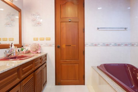 Estudio en Chonburi, Tailandia № 164935 - foto 21