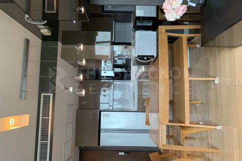Condo in Bangkok, Thailand, 2 bedrooms  № 185038