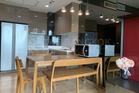 Condominio de 2 dormitorios en Bangkok, Tailandia № 185038 - foto 8