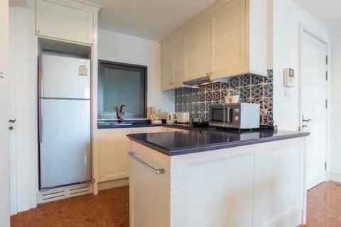 Condo in Bangkok, Thailand, 2 bedrooms № 170373 - photo 5