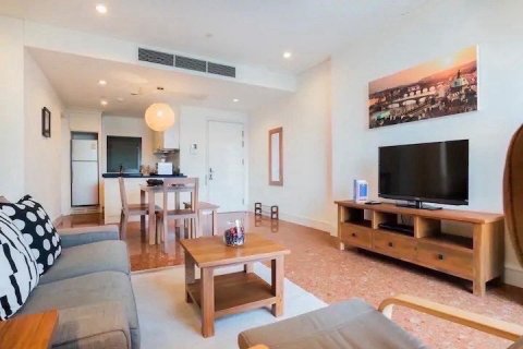 Condo in Bangkok, Thailand, 2 bedrooms № 170373 - photo 2