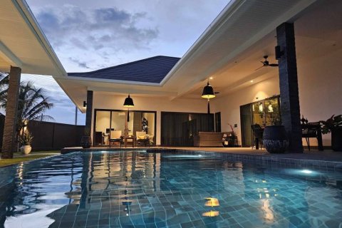 Chalet de 4 dormitorios en Hua Hin, Tailandia № 172964