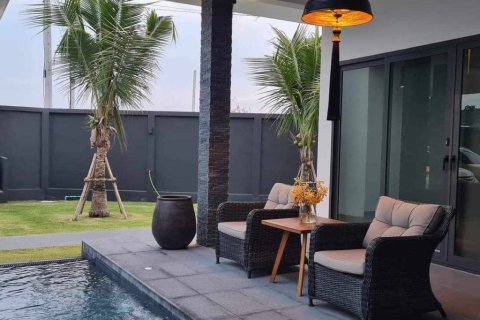 Chalet de 4 dormitorios en Hua Hin, Tailandia № 172964 - foto 3