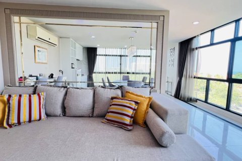 Duplex in Hua Hin, Thailand 5 Schlafzimmer № 172966 - Foto 3