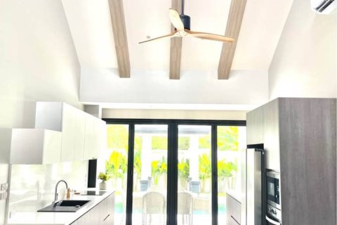Chalet de 3 dormitorios en Phuket, Tailandia № 172962 - foto 7