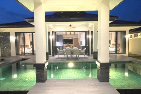 Chalet de 3 dormitorios en Phuket, Tailandia № 172962 - foto 2