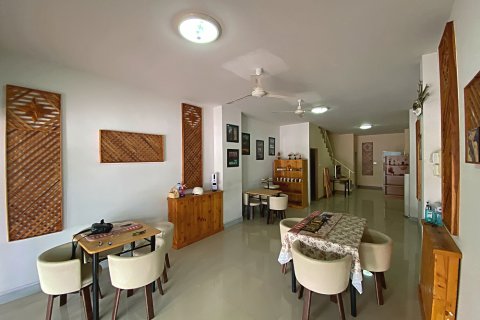 Adosado de 2 dormitorios en Hua Hin, Tailandia № 205698 - foto 6