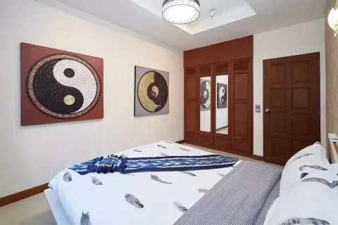 Casa de 4 dormitorios en Kathu, Tailandia № 141324 - foto 10