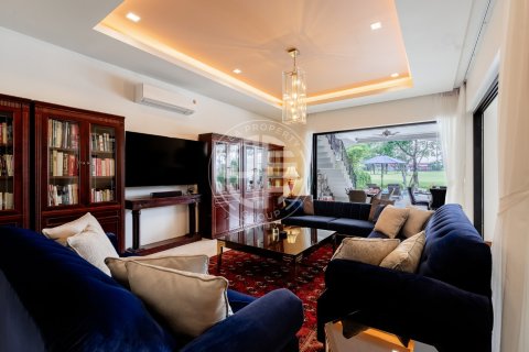 Chalet de 7 dormitorios en Bang Tao, Tailandia № 190624 - foto 6