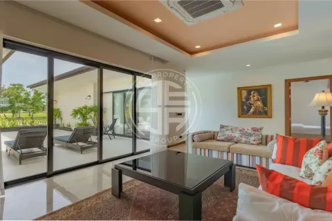 Chalet de 7 dormitorios en Bang Tao, Tailandia № 190624 - foto 17