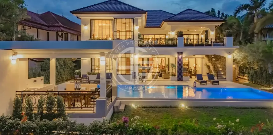 Chalet de 7 dormitorios en Bang Tao, Tailandia № 190624