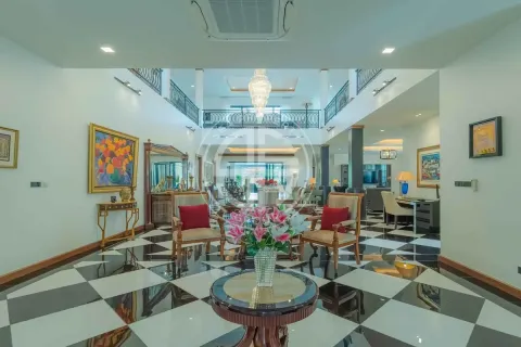 Chalet de 7 dormitorios en Bang Tao, Tailandia № 190624 - foto 3