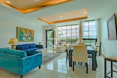 Chalet de 7 dormitorios en Bang Tao, Tailandia № 190624 - foto 16
