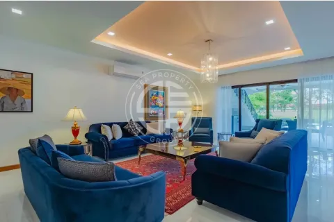 Chalet de 7 dormitorios en Bang Tao, Tailandia № 190624 - foto 10