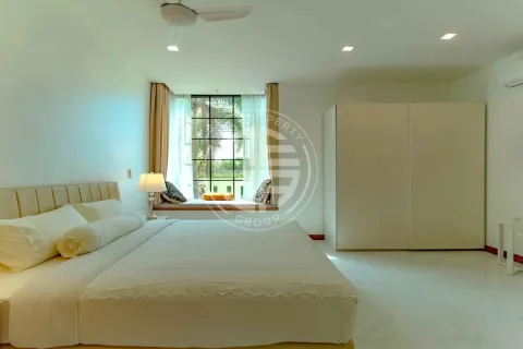 Chalet de 7 dormitorios en Bang Tao, Tailandia № 190624 - foto 23