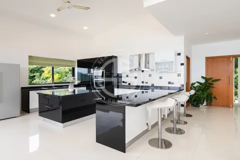 Chalet de 4 dormitorios en Ko Samui, Tailandia № 190627 - foto 6