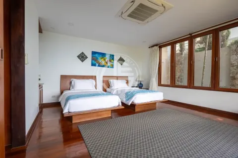 Chalet de 4 dormitorios en Phuket, Tailandia № 190622 - foto 12
