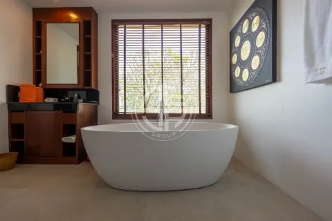 Chalet de 4 dormitorios en Phuket, Tailandia № 190622 - foto 15