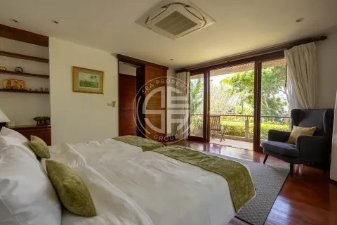Chalet de 4 dormitorios en Phuket, Tailandia № 190622 - foto 17