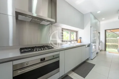 Chalet de 4 dormitorios en Bang Tao, Tailandia № 190621 - foto 8