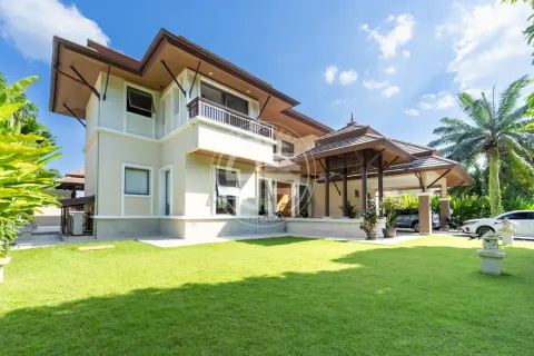 Chalet de 4 dormitorios en Bang Tao, Tailandia № 190621 - foto 2
