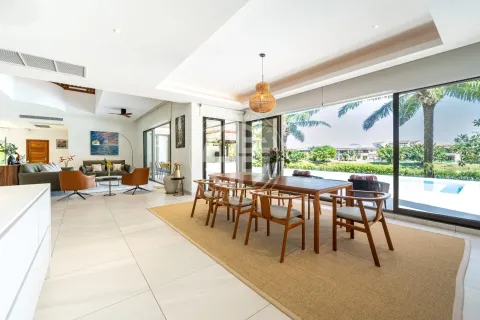 Chalet de 4 dormitorios en Bang Tao, Tailandia № 190621 - foto 5