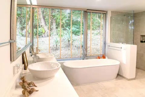Chalet de 5 dormitorios en Layan Beach, Tailandia № 190626 - foto 12