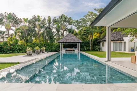 Chalet de 5 dormitorios en Layan Beach, Tailandia № 190626 - foto 26