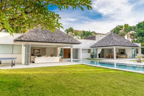 Chalet de 5 dormitorios en Layan Beach, Tailandia № 190626 - foto 22