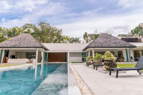 Chalet de 5 dormitorios en Layan Beach, Tailandia № 190626 - foto 25