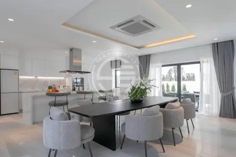 Chalet de 5 dormitorios en Phuket, Tailandia № 190625 - foto 8