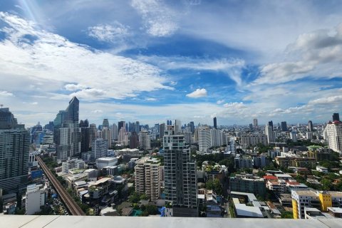 Condominio de 3 dormitorios en Watthana, Bangkok, Tailandia № 200982 - foto 2