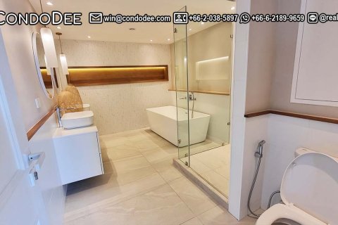 Eigentumswohnung in Watthana, Bangkok, Thailand, 3 Schlafzimmer № 200987 - Foto 12