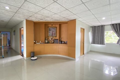 Condo à Watthana, Bangkok, Thaïlande, 4 chambres № 200984 - photo 9