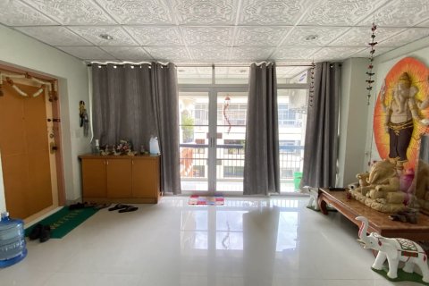 Condo à Watthana, Bangkok, Thaïlande, 4 chambres № 200984 - photo 7