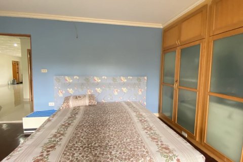 Condo à Watthana, Bangkok, Thaïlande, 4 chambres № 200984 - photo 21