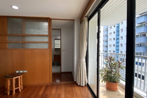 Eigentumswohnung in Watthana, Bangkok, Thailand, 2 Schlafzimmer  № 200931 - Foto 8