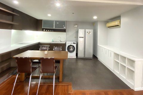 Eigentumswohnung in Watthana, Bangkok, Thailand, 2 Schlafzimmer  № 200931 - Foto 9
