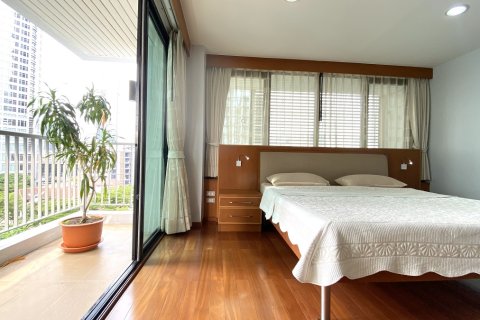 Eigentumswohnung in Watthana, Bangkok, Thailand, 2 Schlafzimmer  № 200931 - Foto 2
