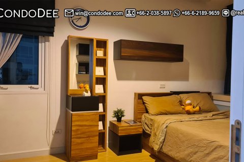 Condominio de 1 dormitorio en Huai Khwang, Bangkok, Tailandia № 200929 - foto 3