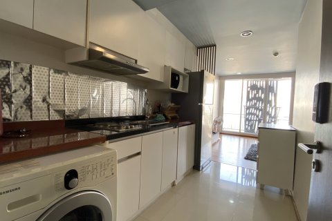 Condominio de 2 dormitorios en Bangkok, Tailandia № 200930 - foto 5