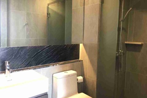 Condominio de 1 dormitorio en Bangkok, Tailandia № 183381 - foto 9